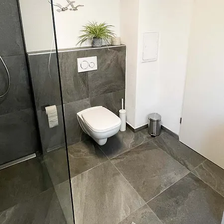 22a Grosse Mit Terrasse Und Smart Tv Apartment *